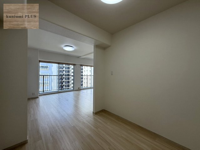 ネオコーポ鶴見緑地の洋室