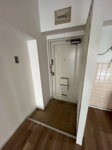 パインリーフ甲子園の玄関