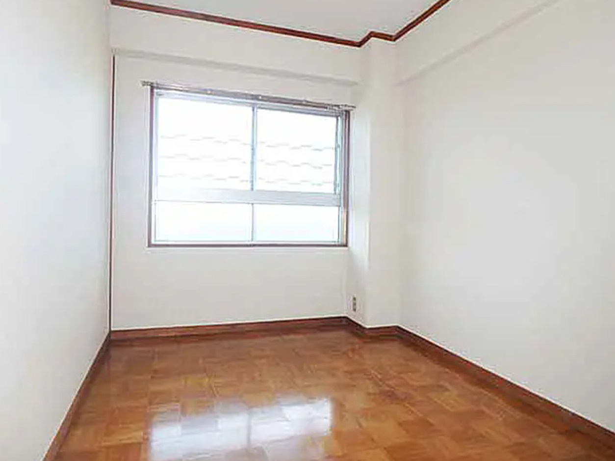 【三重県】松坂市　１棟収益マンション　「東松坂駅」徒歩５分　「利回り19.24％！」の洋室