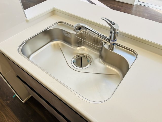 東海市富木島町伏見3丁目15-16『仲介手数料無料』新築戸建てのキッチン