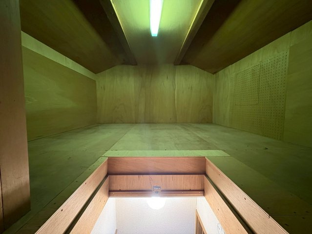 点野5丁目　中古一戸建ての内装|屋根裏収納
■物件内覧・資金計画相談・住宅ローン相談、リフォーム相談、お問合せ受付中■
※当日・翌日のご内覧、ご相談はお電話でのお問合せがスムーズです！
