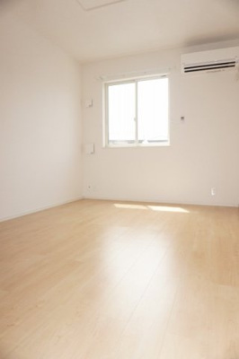 【内装】 | グラチチュードⅡ | 明るい色調の室内です