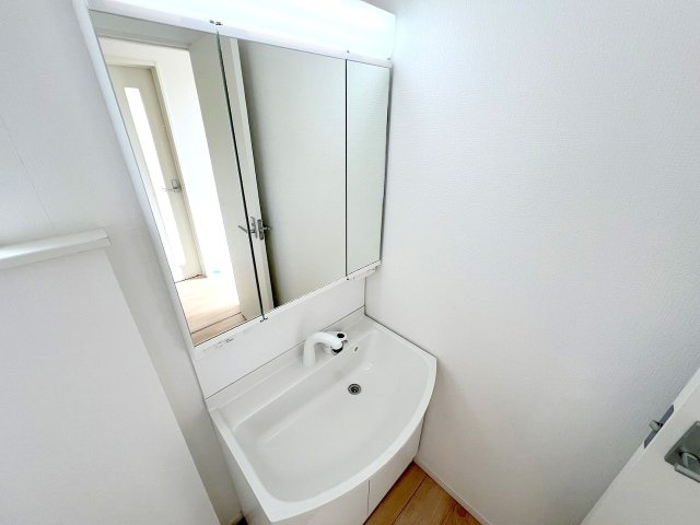 武蔵村山市中原4丁目新築戸建て　全9棟の独立洗面台