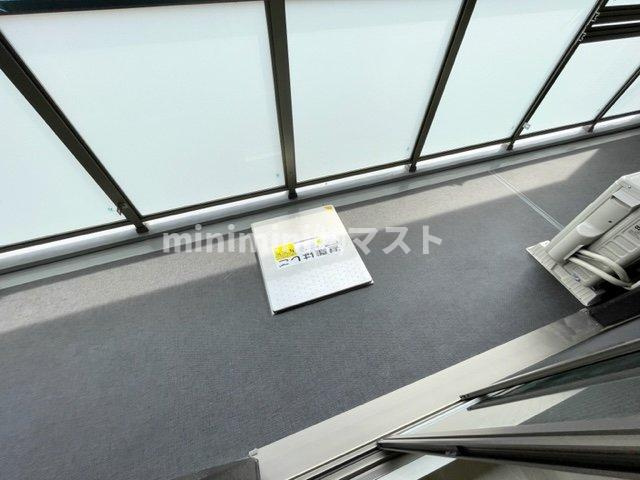 セオリー大阪EAST DOORのバルコニー