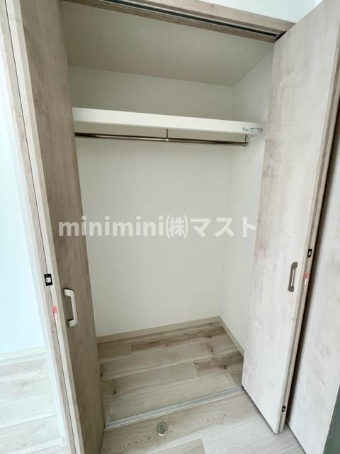 セオリー大阪EAST DOORの収納