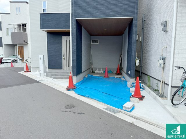 12日(土)13日(日)現地ご見学可能！　大東市諸福　限定1邸の駐車場|駐車スペース！散水栓があるので、こまめに愛車を洗えます！