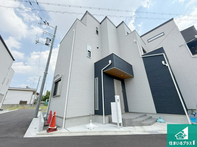 大東市諸福　新築一戸建ての外観|安心の10年保証！外観を美しく保ち、雨水で汚れを落とします！気になることがありましたら、お気軽にお問い合わせください！