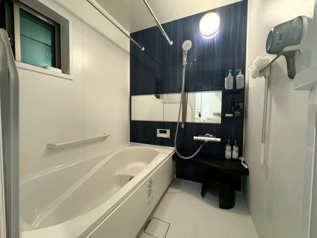 太秦中筋町の浴室