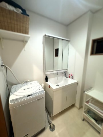 太秦中筋町の独立洗面台