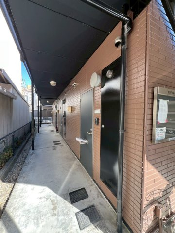 アンプルール リーブル ルミエール　名古屋市賃貸　仲介手数料無料のエントランス