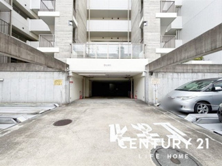 【駐車場】