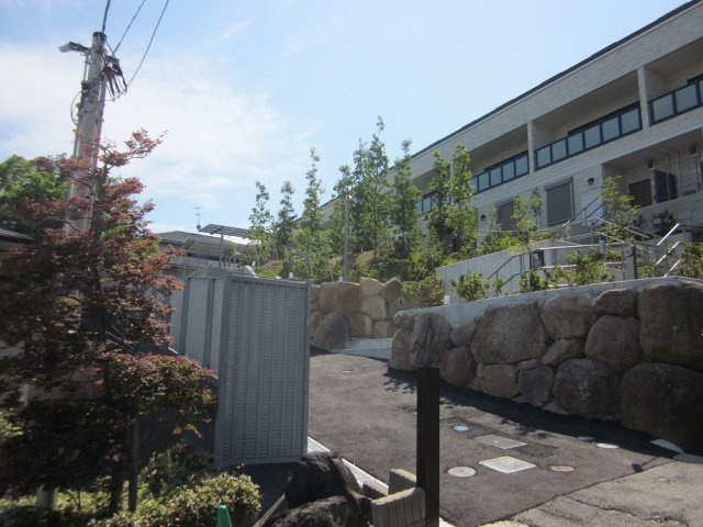 兵庫県芦屋市1棟売りマンションの外観
