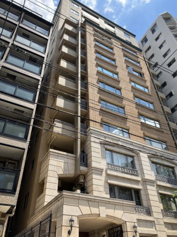 コンフォール御幸町御池フェルテの外観