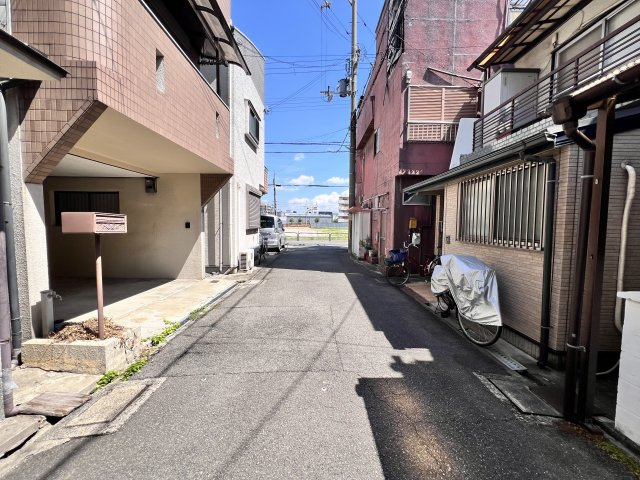 守口市大宮通3丁目戸建の前面道路含む現地写真