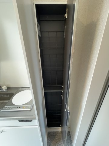 アズール東長崎の玄関