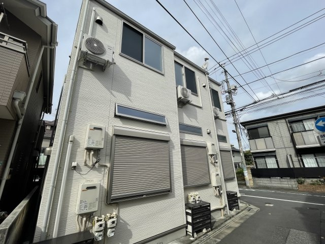 アズール東長崎の外観