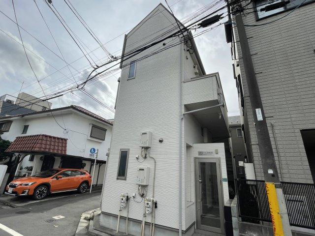 アズール東長崎の外観