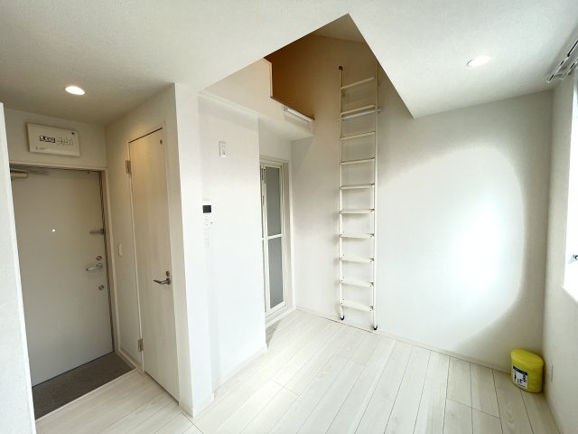 アズール東長崎の洋室