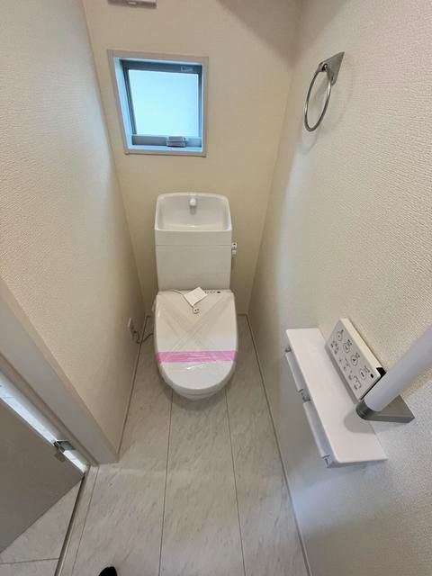 Ｓｕｍａｉ－ｔｏ船橋市薬円台０１のトイレ