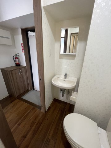 ゲンズ照屋の洗面所