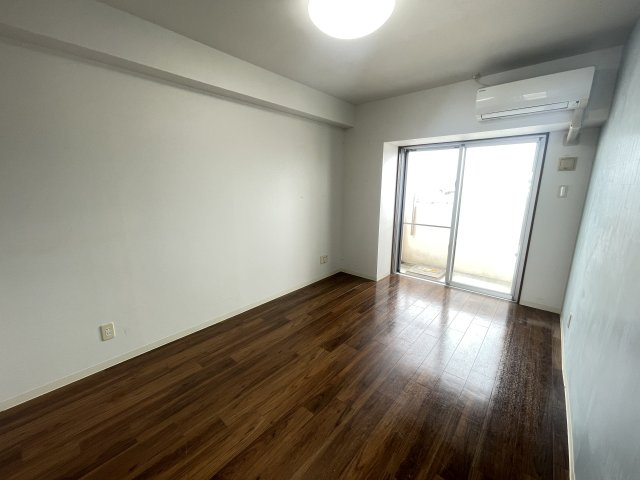 ゲンズ照屋の居間・リビング