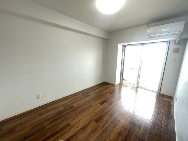 ゲンズ照屋の居間・リビング