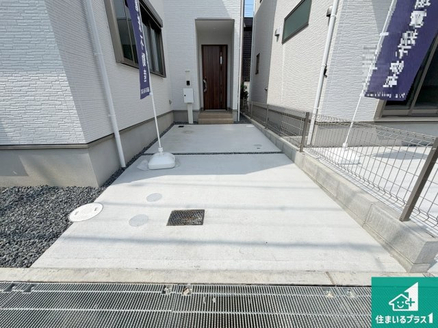 枚方市船橋本町　第1期　新築一戸建ての駐車場|駐車スペース！散水栓があるので、こまめに愛車を洗えます！