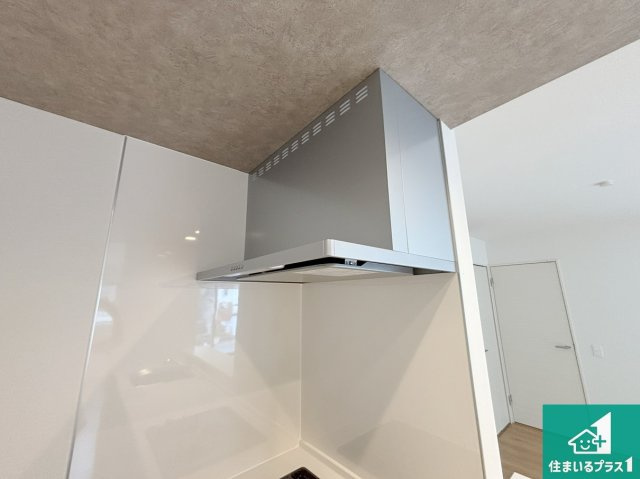 枚方市船橋本町　第1期　新築一戸建ての設備|汚れにくいスロットフィルタでお手入れラクラク！ＬＥＤ照明付き！