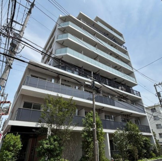 【外観】 | 鉄筋コンクリート造のがっちりとした建物。