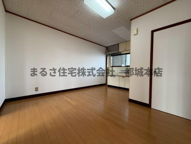 コーポ井上Ⅱの居間・リビング