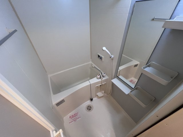 アルヴェアーレの浴室