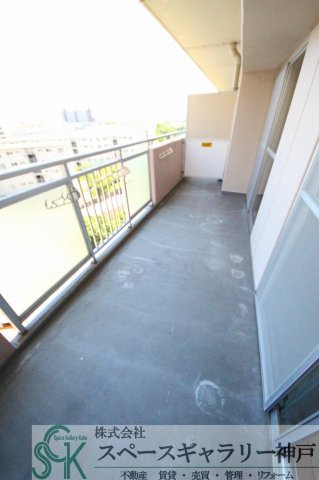 県営伊川谷第2高層住宅のバルコニー|※お部屋により仕様が異なる場合があります※