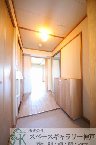 県営伊川谷第2高層住宅の玄関|※お部屋により仕様が異なる場合があります※