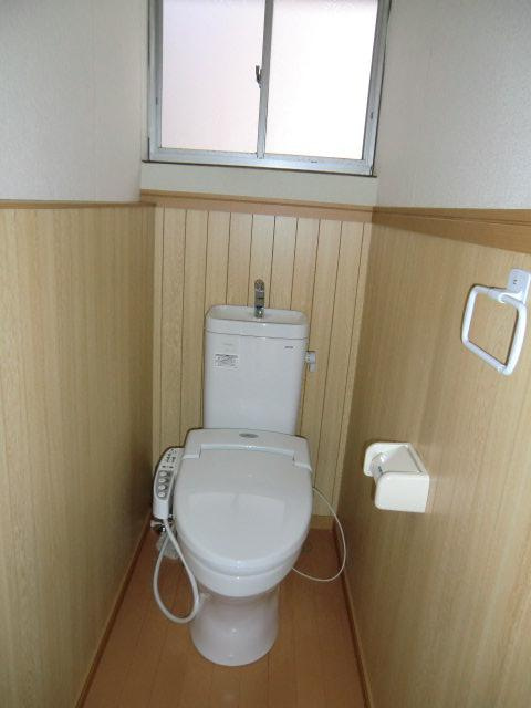 南本町小林様貸家のトイレ