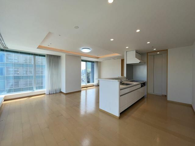 東京タイムズタワーの居間・リビング