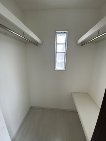 【収納】 | プレアデス元町 | ウオークインクローゼット！とても広いです☆