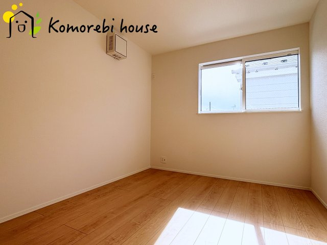 さいたま市西区三橋　第1期　新築一戸建て　リナージュ　02の子供部屋|窓から明るい光が差し込む6.03帖の洋室です