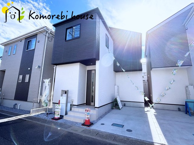 さいたま市西区三橋　第1期　新築一戸建て　リナージュ　02の外観|黒と白のツートンがカッコイイ外観です