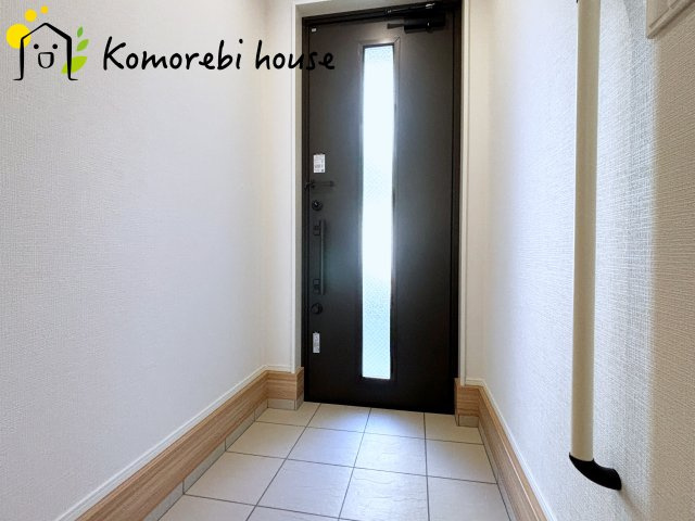 さいたま市西区三橋　第1期　新築一戸建て　リナージュ　02の玄関|玄関スペースは傘立てを置いたりお好みのアレンジができます
