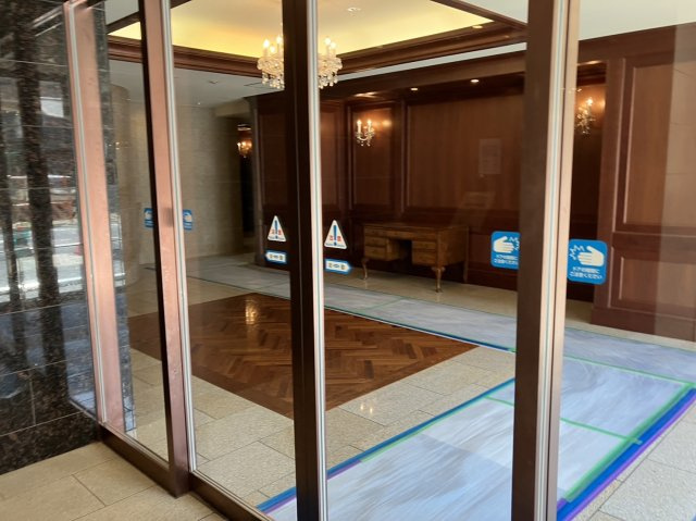 コンフォール御幸町フェルテのエントランス