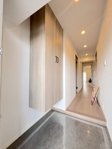 日商岩井福陵マンションの玄関