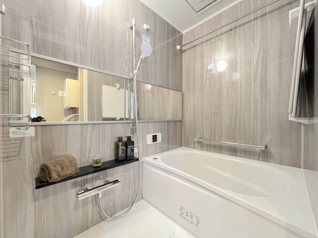日商岩井福陵マンションの浴室