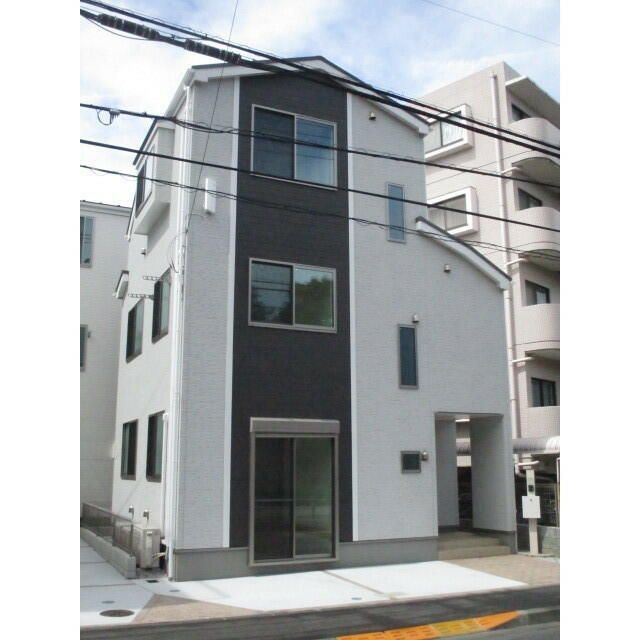 天神町２丁目貸家２号棟の外観