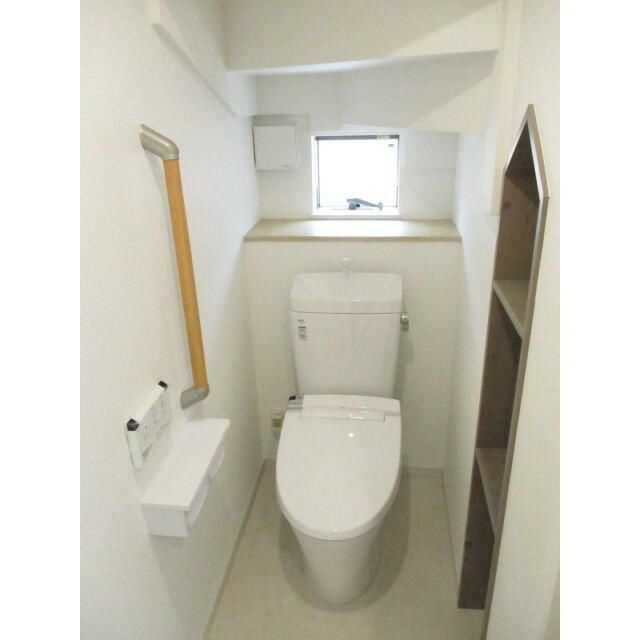 天神町２丁目貸家２号棟のトイレ