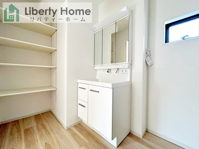 ひたちなか市津田4期　新築戸建の独立洗面台