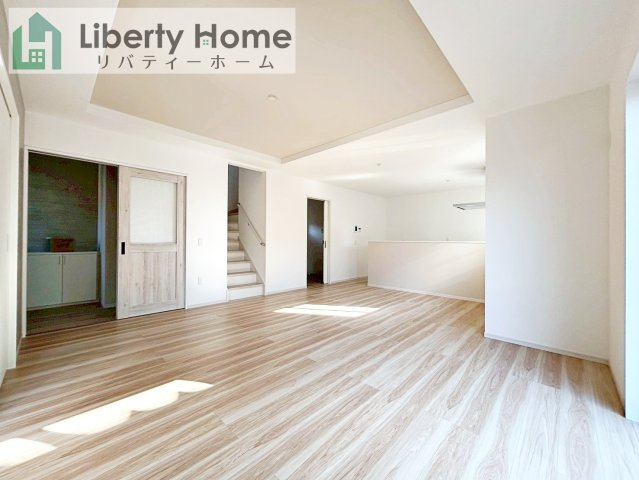 ひたちなか市津田4期　新築戸建の居間・リビング