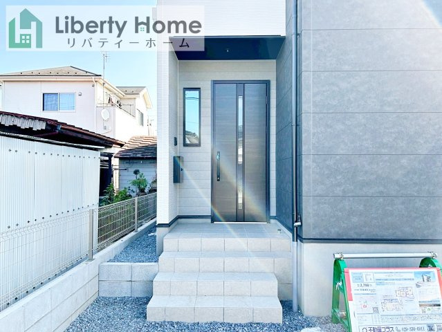 ひたちなか市津田4期　新築戸建のエントランス