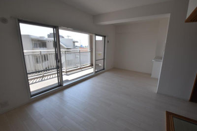 【居間・リビング】 | ジェームス山ヒルズ4番館