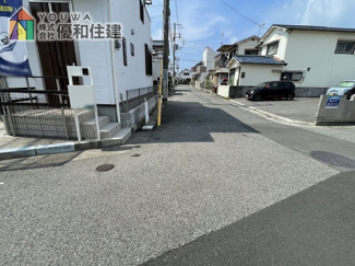 【前面道路含む現地写真】