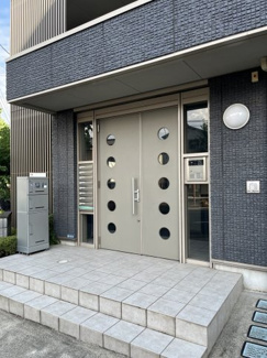 【エントランス】